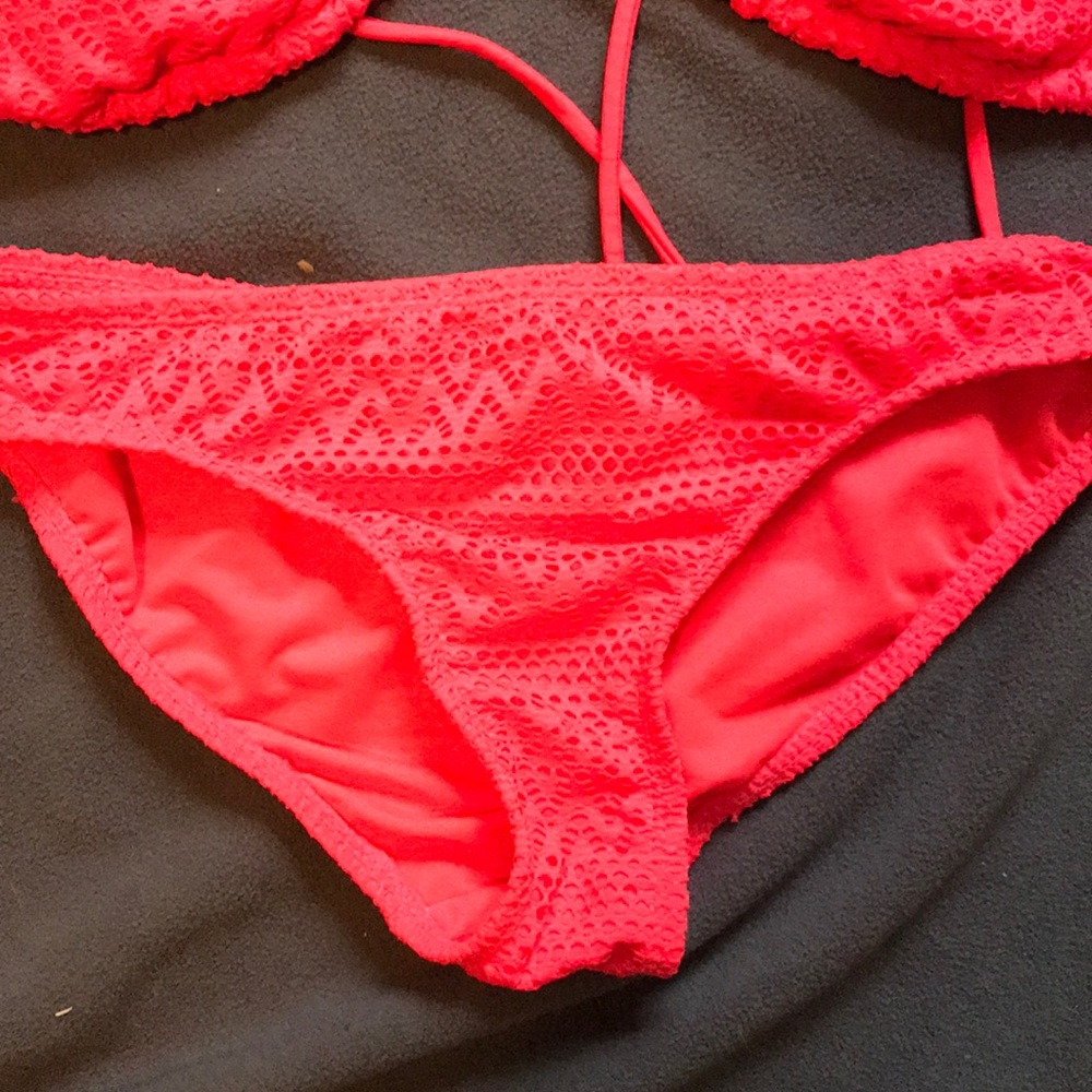 Bathing suit! - Picture 3 of 3